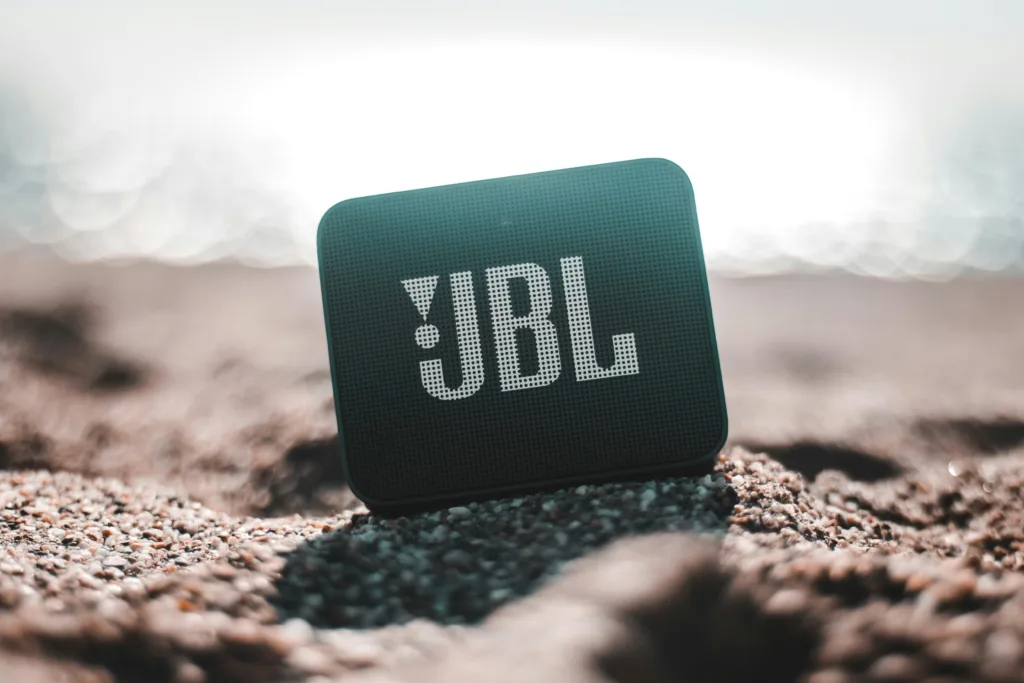 JBL IP68 sertifikalı taşınabilir Bluetooth hoparlör
